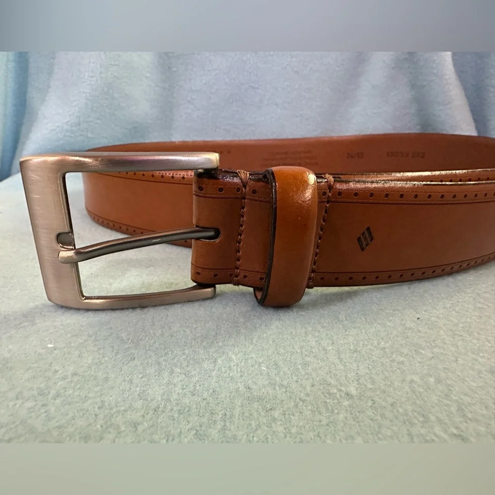 Joseph Abboud Feather Edged Laser Detail Leather Belt Size: 34/85